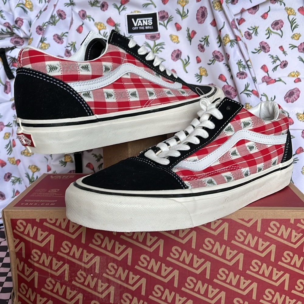 Vans Men’s Old Skool 36 D
Anaheim Factory 0g Plaid
VN0A4BW3RED
Sneakers - Picture 9 of 16